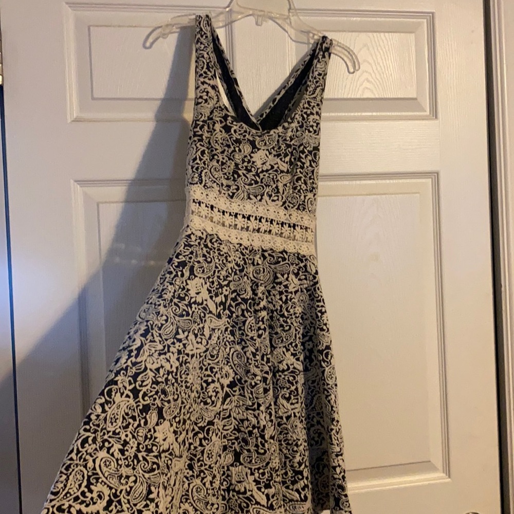 Gorgeous black and white dress